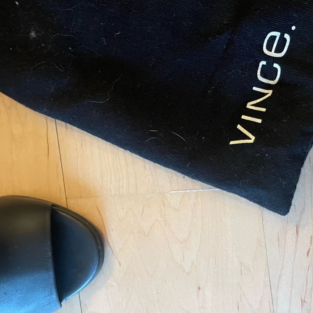 Vince Heels - Picture 2 of 4